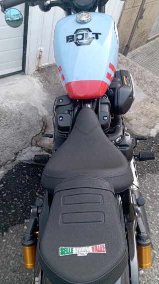 Yamaha XV 950 Bolt Custom Azul/Rojo