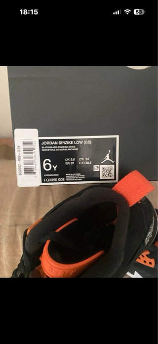 Zapatillas Jordan Talla 38.5 Negras Naranja