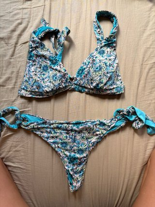 Tangas, bañadores y pantalón corto