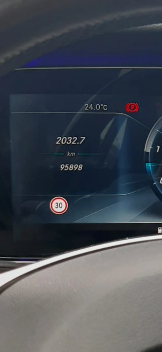 Mercedes-Benz Clase E 350d AMG Line (Motor V6, 258