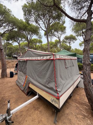 Comanche Cherokee caravana remolque. Con papeles.