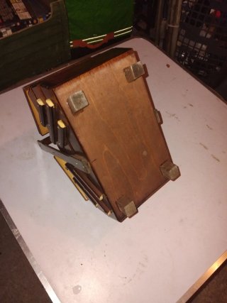 Caja de costura vintage de madera