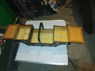 Caja de costura vintage de madera