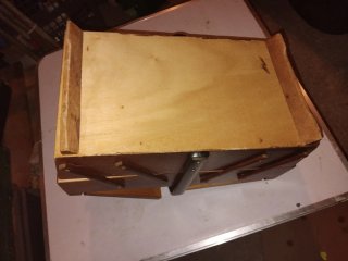 Caja de costura vintage de madera