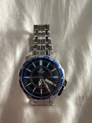 Reloj Casio Edifice Azul y Plateado