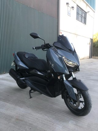 Yamaha XMAX 300