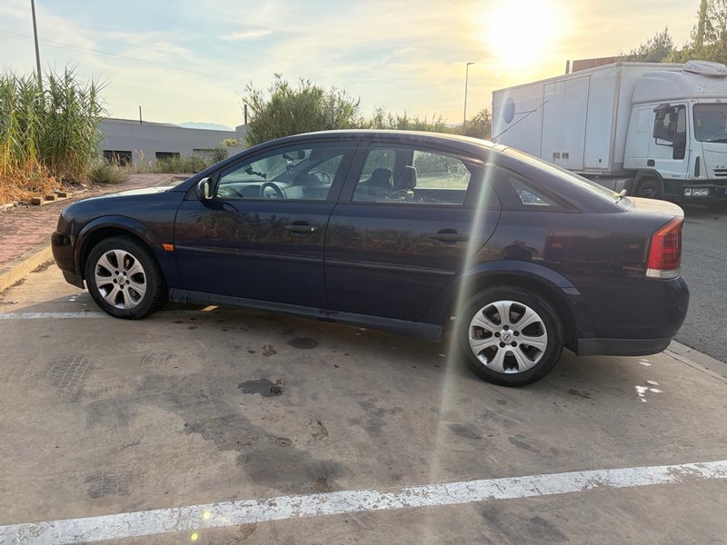 Opel Vectra 2005 - foto 1