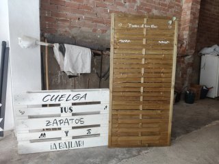 Decoración Boda Palets y Carro Blanco