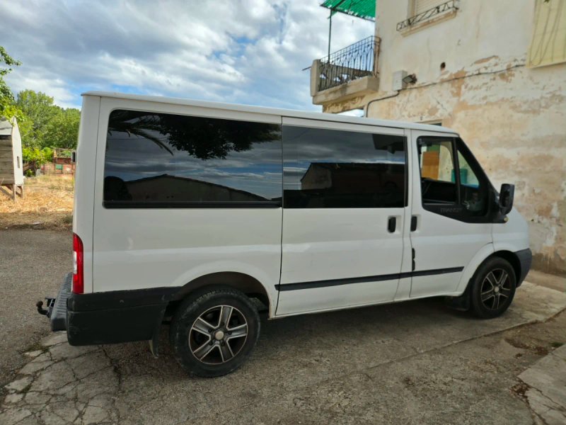 Ford Transit 2011 - foto 1
