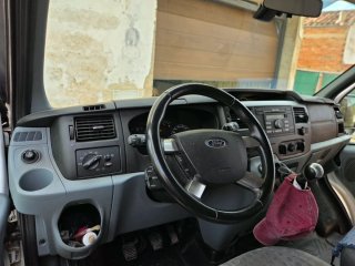 Ford Transit 2011