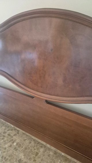 Cabecero de caoba para cama de matrimonio