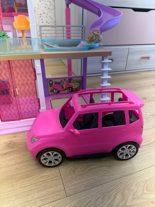 Casa Grande Barbie con Accesorios