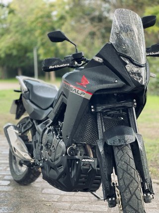 Honda Transalp  XL750 9800km