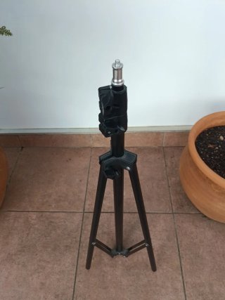 Trípode metálico cámara/móvil