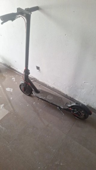 Patinete Eléctrico Negro