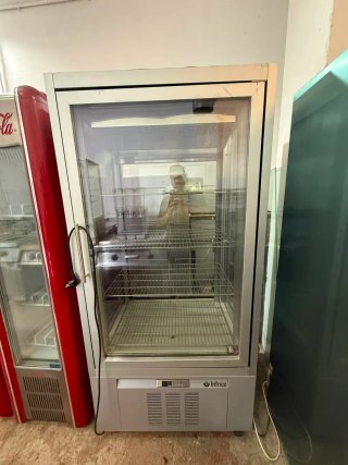 Vitrina refrigerada Infrico