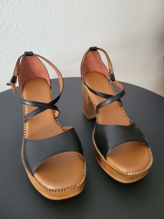 Sandalias negras 41