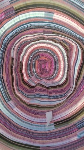 Cappello colorato a righe