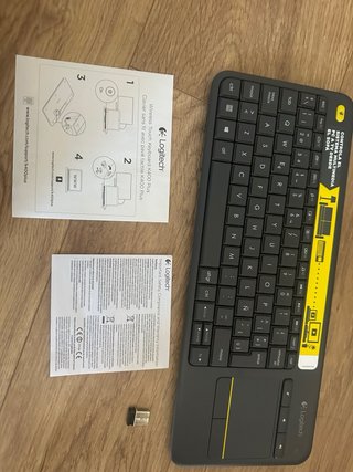 Teclado Inalámbrico Logitech K400 Plus