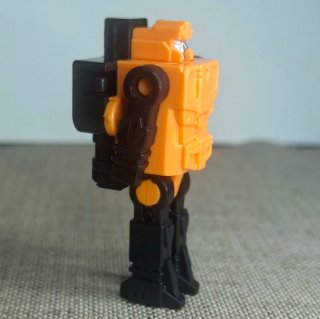 Vintage 1991 Energon Figure G1 Europe Gripper