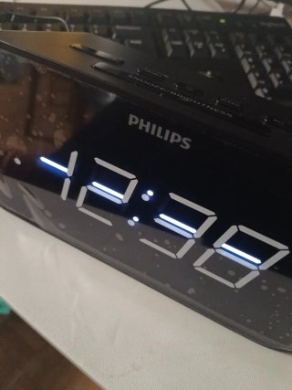Philips TAR3356/10 Radiodespertador FM