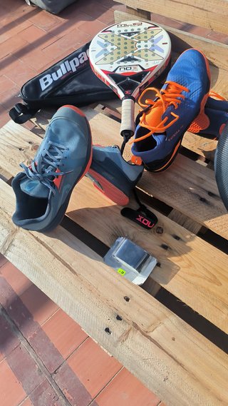 Pack Pádel: Paletero, 2 Zapatillas y Pala
