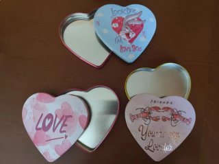 Cajas metálicas corazón