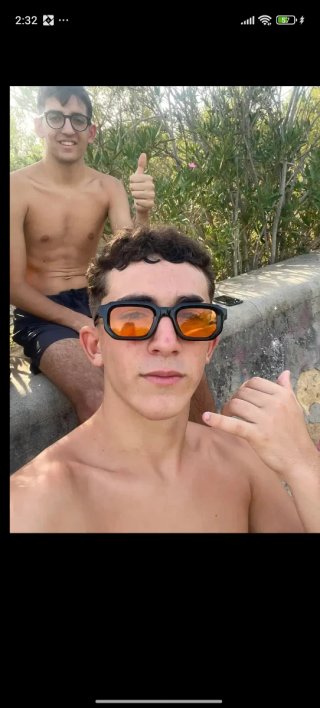 Vendo gafas naranjas