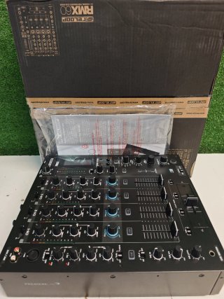 Mesa de Mezclas Reloop RMX60 Negra