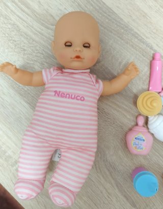 ✨ NO NEGOCIABLE ✨  Muñeca Nenuco con accesorios