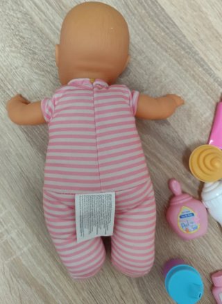 ✨ NO NEGOCIABLE ✨  Muñeca Nenuco con accesorios
