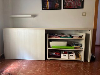 Escritorio blanco