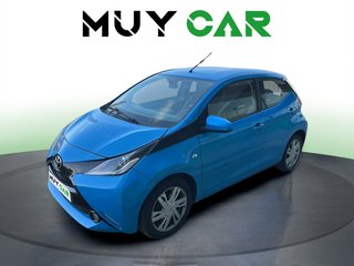 Toyota Aygo 1.0 70 x-play 51 kW (69 CV)