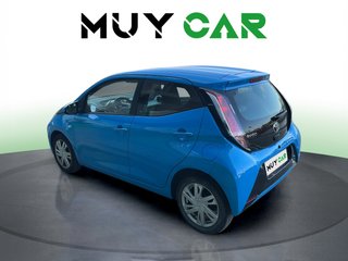 Toyota Aygo 1.0 70 x-play 51 kW (69 CV)