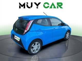 Toyota Aygo 1.0 70 x-play 51 kW (69 CV)