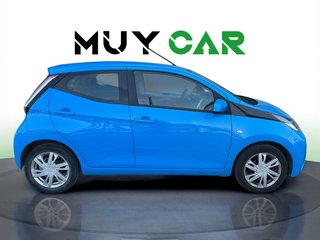 Toyota Aygo 1.0 70 x-play 51 kW (69 CV)