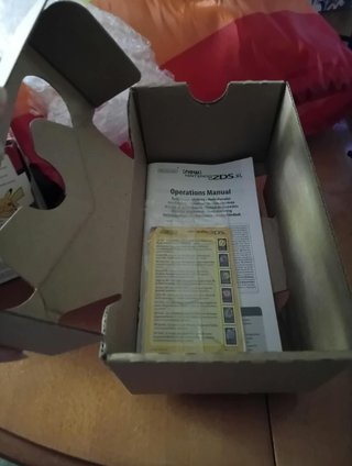 Nintendo 2DS XL Edición Pokeball