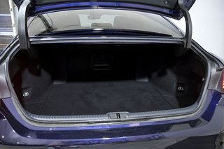 Lexus ES   2.5 300h Premium