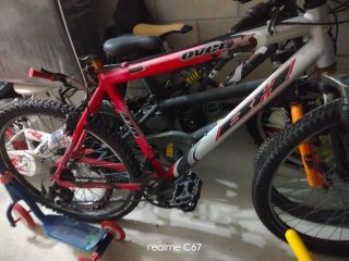 El bici grande solo falta la silla,