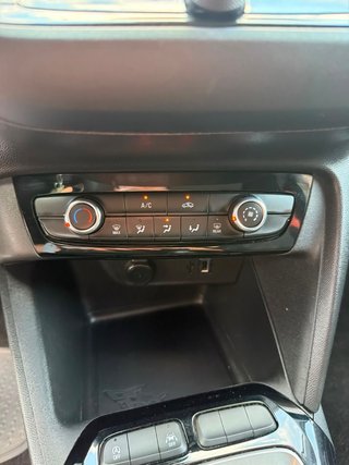 Opel Corsa 1.2 gasolina 2021