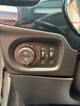 Opel Corsa 1.2 gasolina 2021