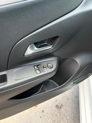 Opel Corsa 1.2 gasolina 2021