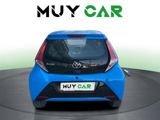Toyota Aygo 1.0 70 x-play 51 kW (69 CV)
