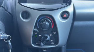 Toyota Aygo 1.0 70 x-play 51 kW (69 CV)