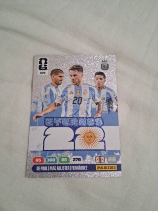 Carta Panini Adrenalyn XL ETERNOS 22