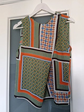 Conjunto Pantalón ancho estampado y blusa de  Zara