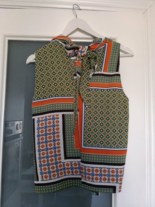 Conjunto Pantalón ancho estampado y blusa de  Zara