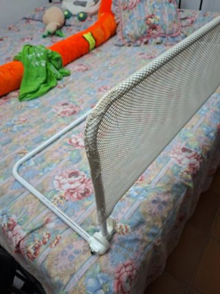 Barandilla de seguridad para cama infantil
