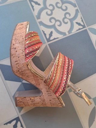 Sandalias de tacón plataforma multicolor