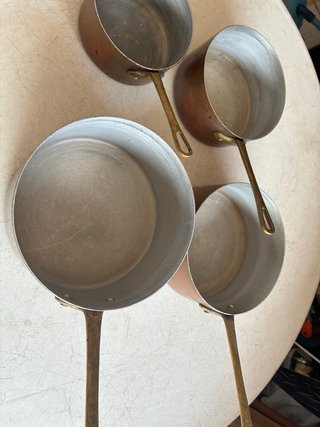 Juego 4 cazos cobre antiguo